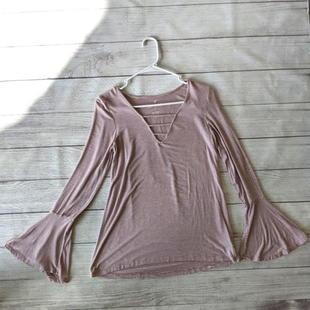 American Eagle Soft & sexy bell sleeve top